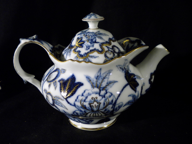 Antik porcelán teáskanna kék arany Elbogen